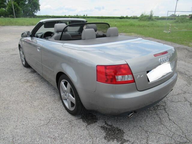 Audi A4 Cabrio 3.0 V6 ASI (bollo 120 euro/ass 250)