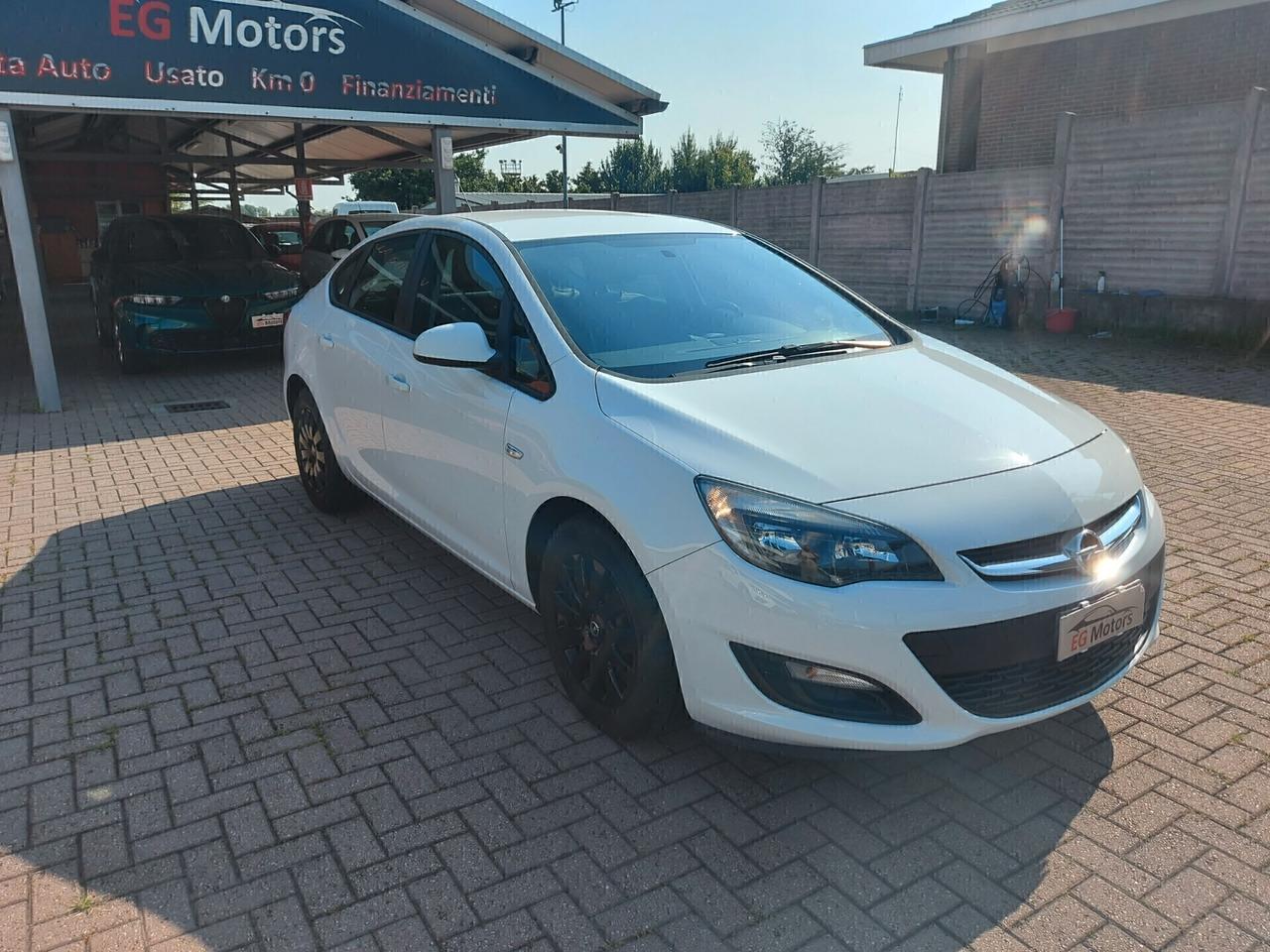 Opel Astra 1.4 Turbo 140CV 4 porte GPL 19.000 KM!!!