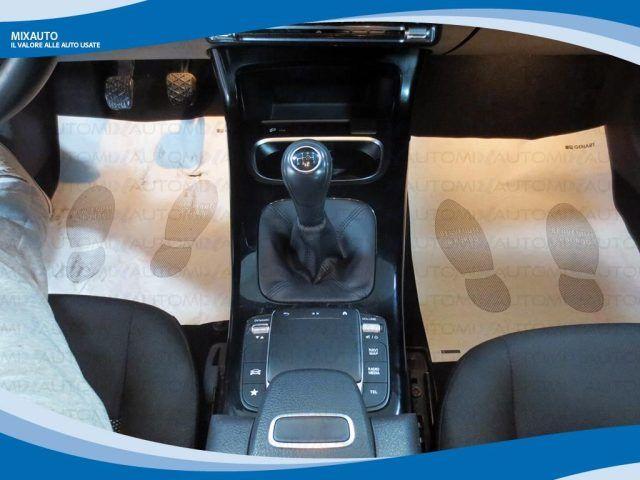 MERCEDES-BENZ CLA 200 D Business EU6
