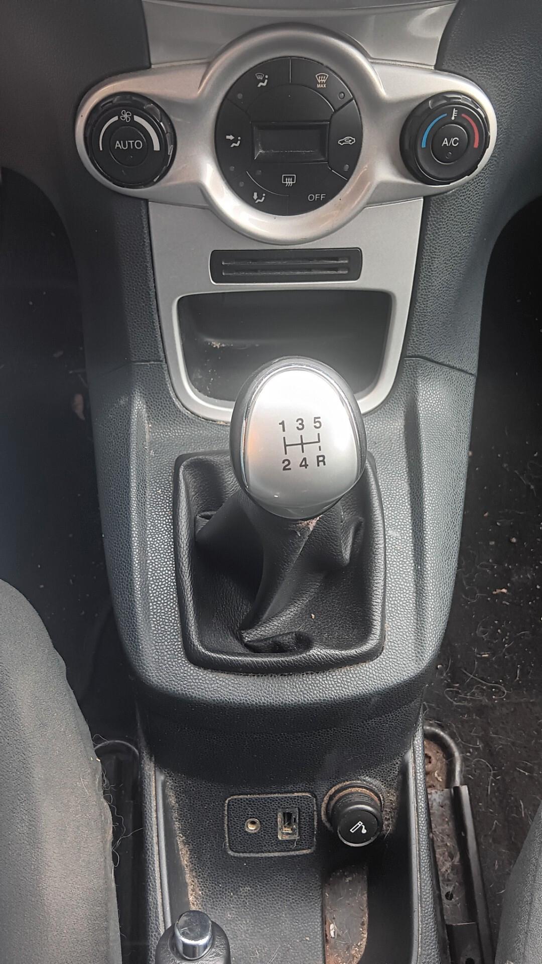 Ford Fiesta 1.2 82 CV 5 porte Titanium