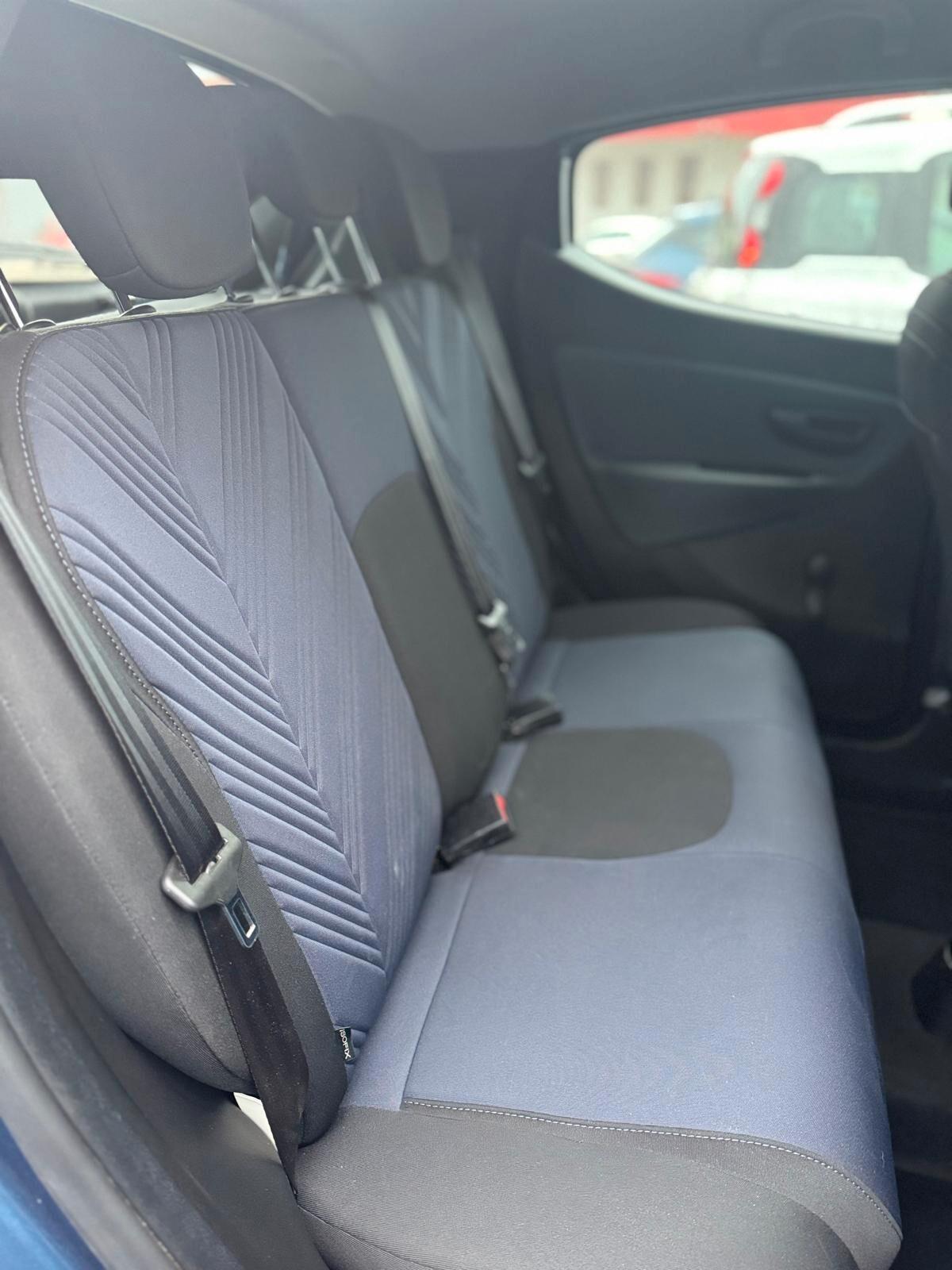 Lancia Ypsilon 1.0 FireFly 5 porte S&S Hybrid Gold