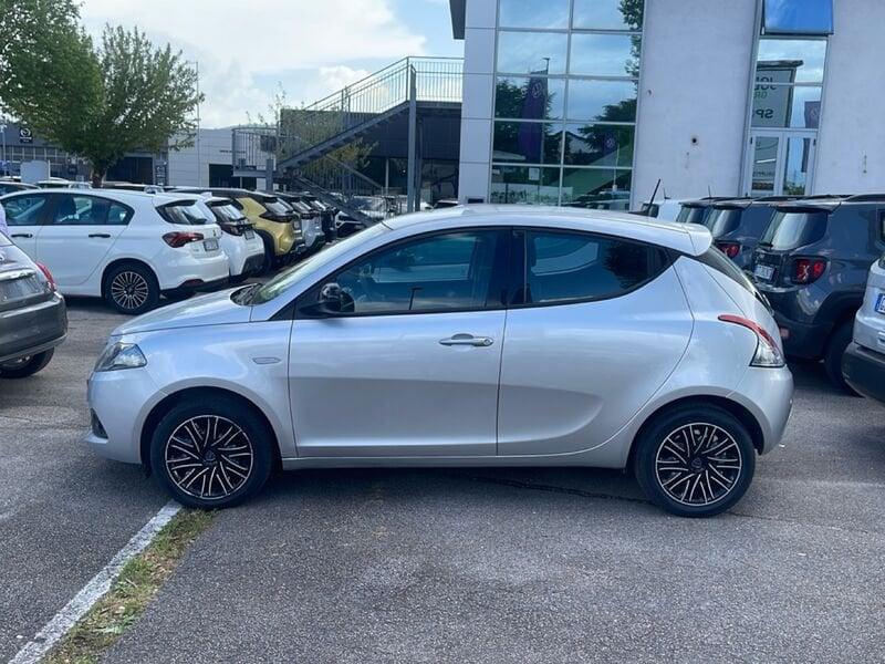 Lancia Ypsilon III 2021 1.0 firefly hybrid Gold s&s 70cv