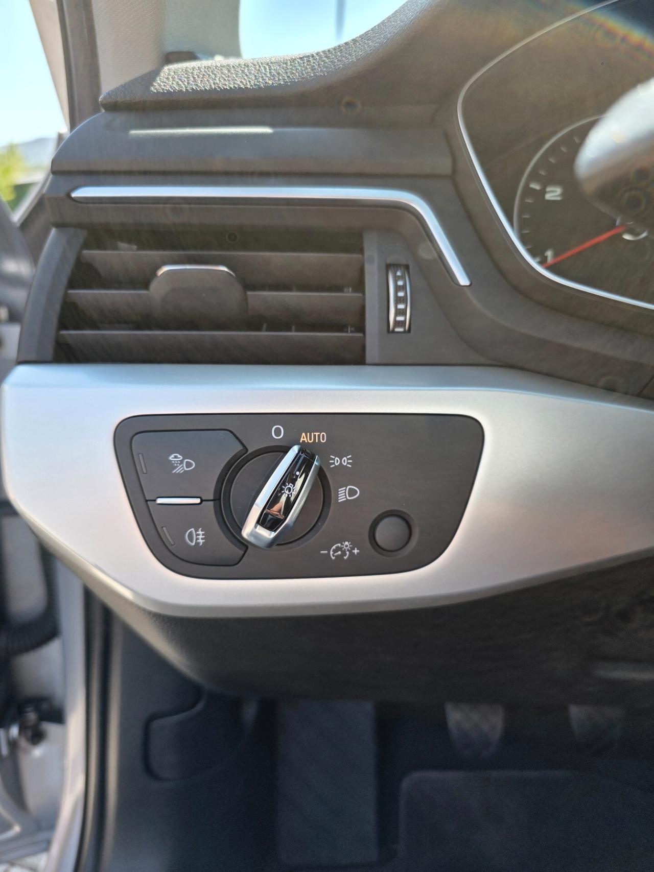 Audi A4 2.0 TDI 122CV Business Sport garantita 12M