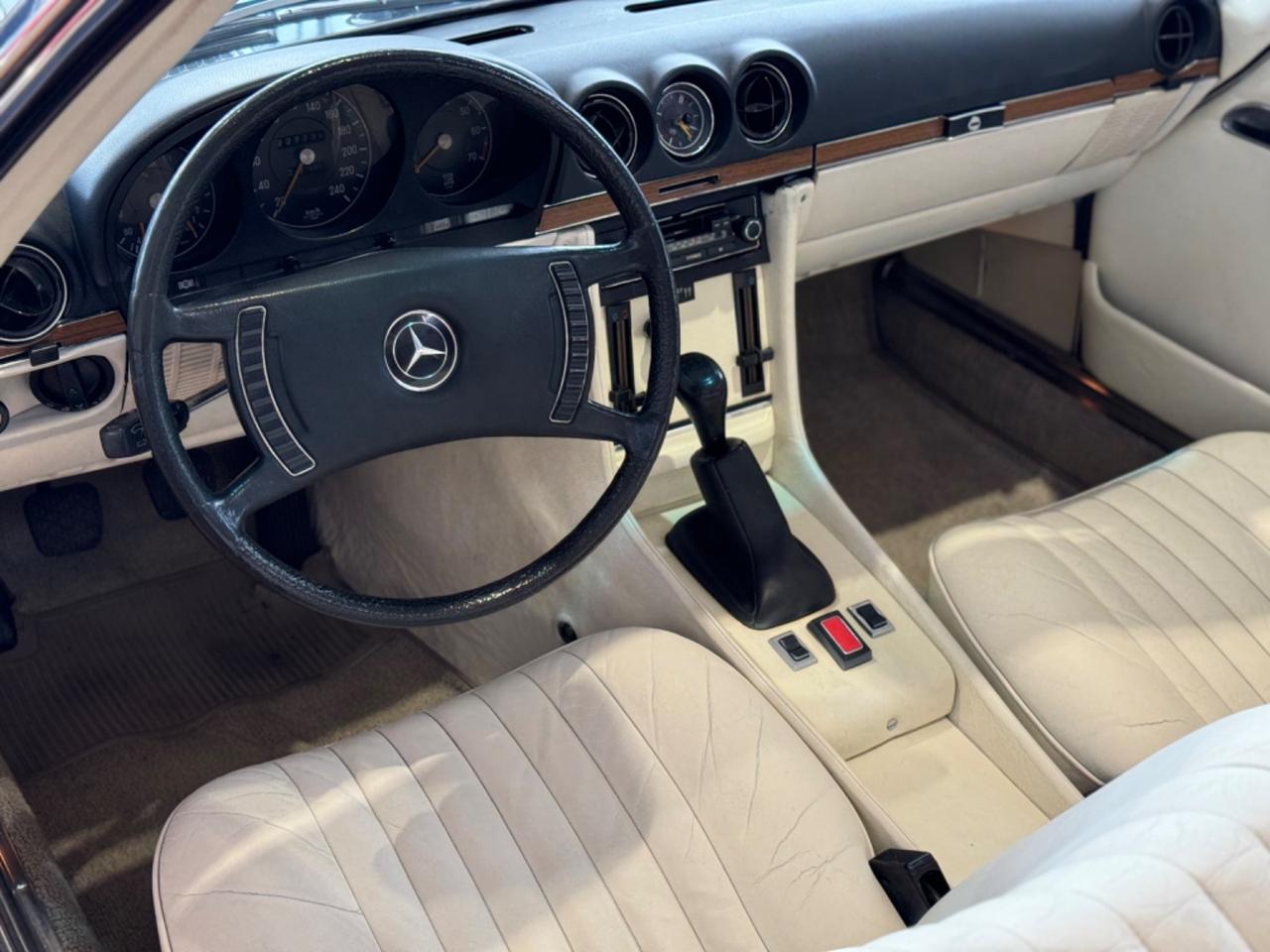 Mercedes-benz 350SL r107 - ASI