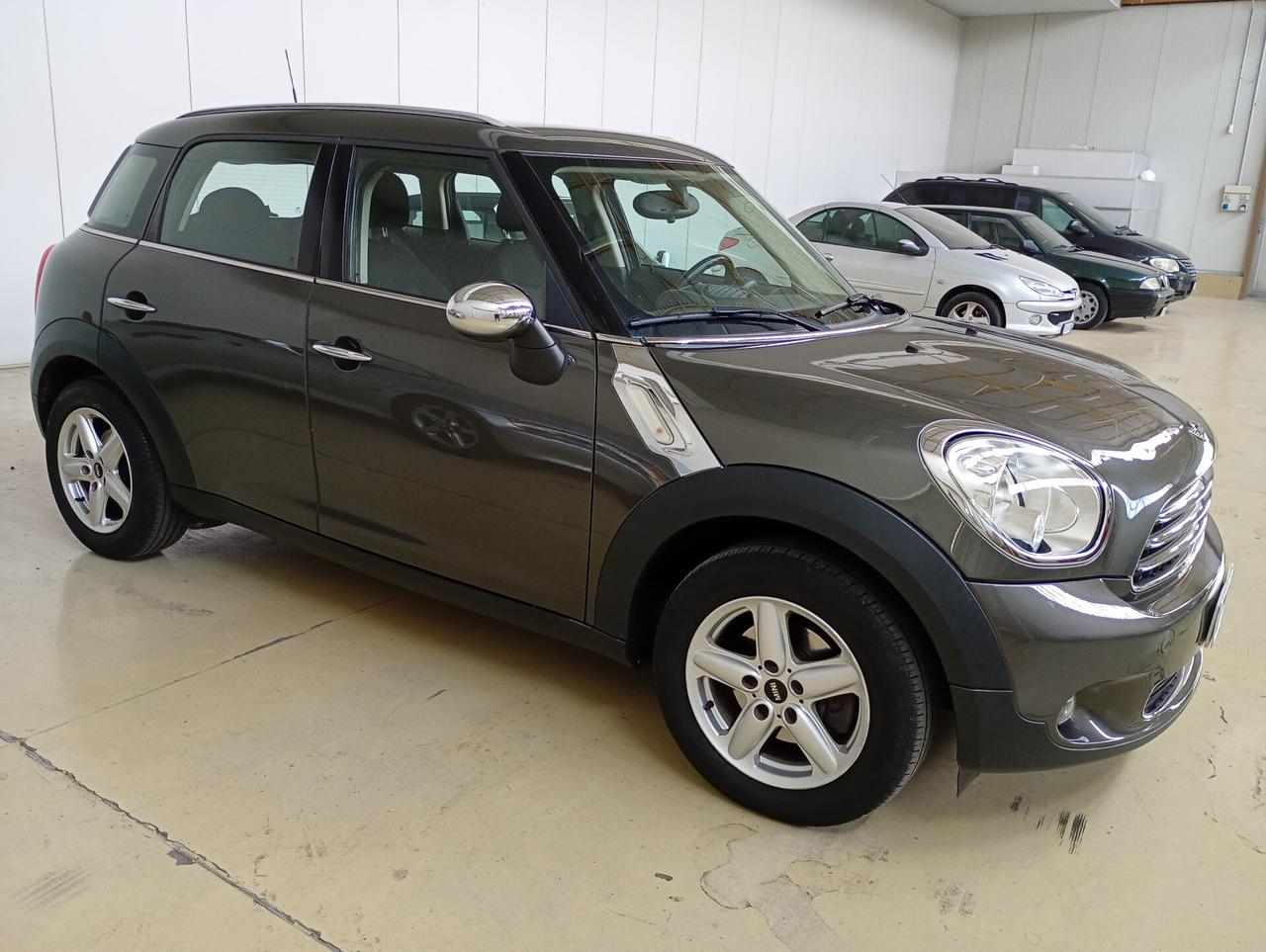 Mini One Countryman 1.6 - NEOPATENTATI -