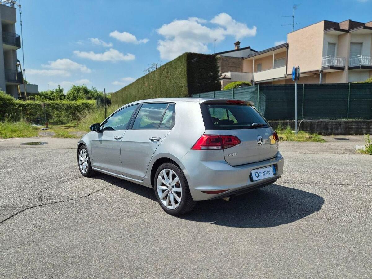 Volkswagen Golf 1.6 tdi Highline 5p