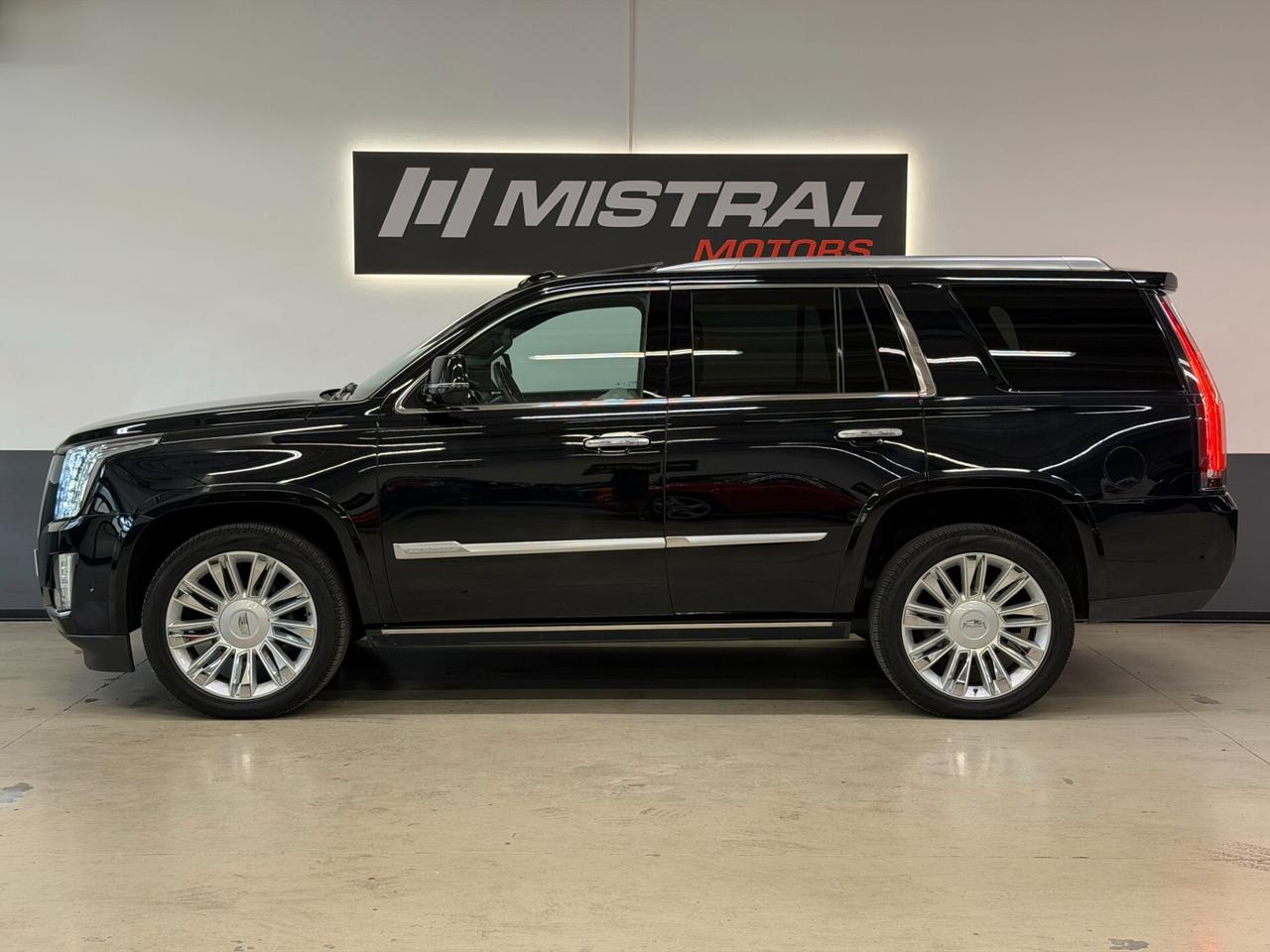 Cadillac Escalade 6.2 V8 PLATINUM - Unico Proprietario