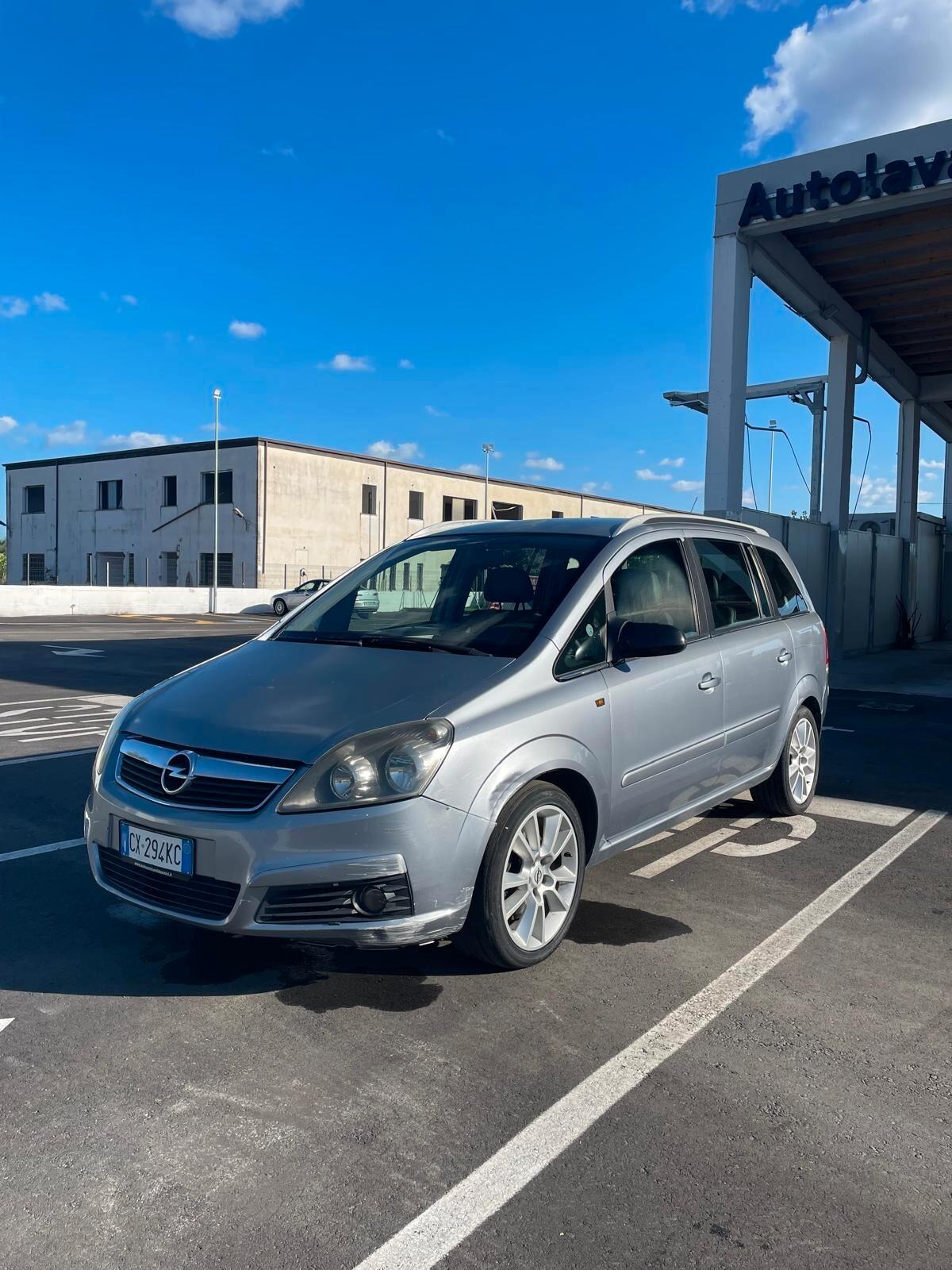 Opel Zafira 1.9 16V CDTI 150CV Cosmo