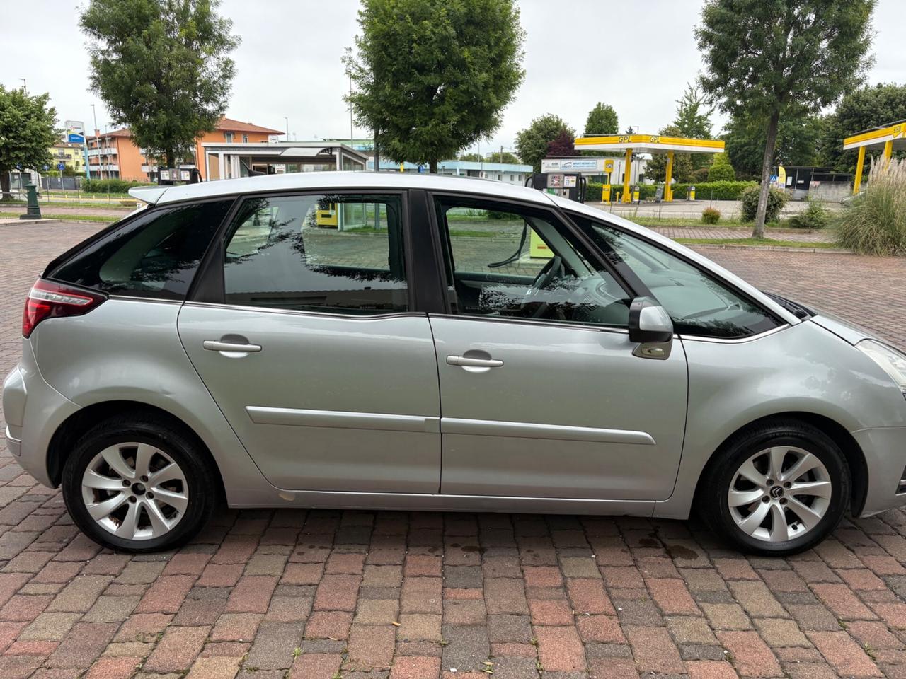Citroen C4 Picasso 1.6 E-HDI OK per neopatentati!!