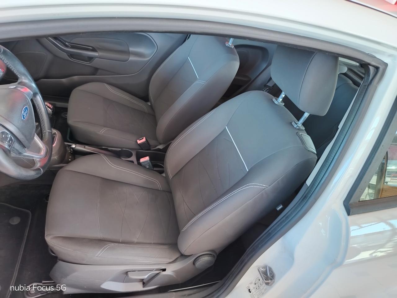 Ford Fiesta 1.4 TDCi 70CV 3 porte Titanium
