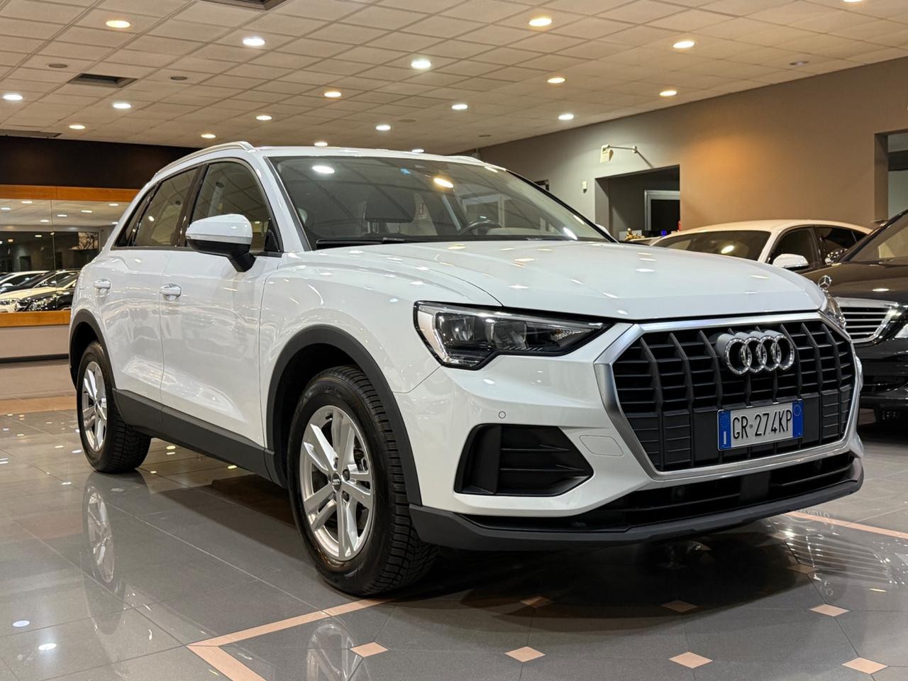 Audi Q3 35 2.0 tdi Business s-tronic 2019 !!