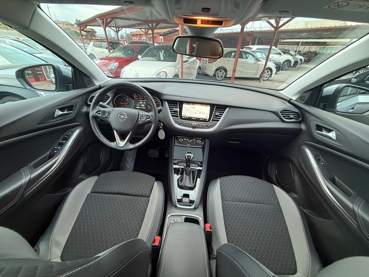 Grandland X 1.2 Turbo 12V 130 CV-Ultimate-unipro-