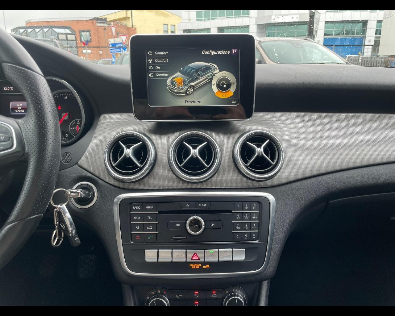 Mercedes-Benz CLA (C/X117) - CLA 180 d Sport