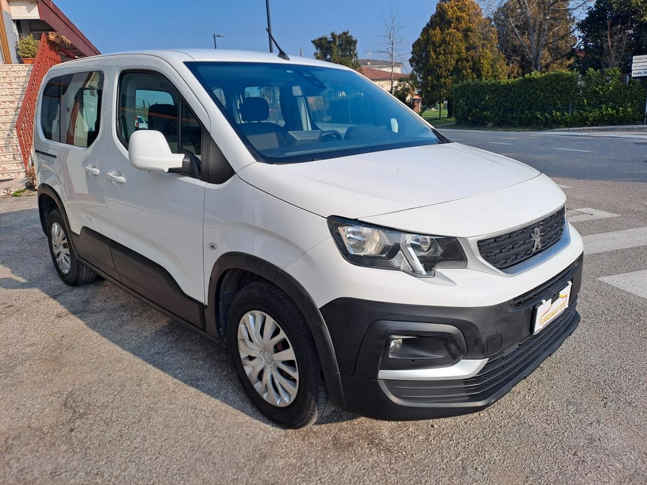 Peugeot Rifter BlueHDi 100 S&S Allure Standard