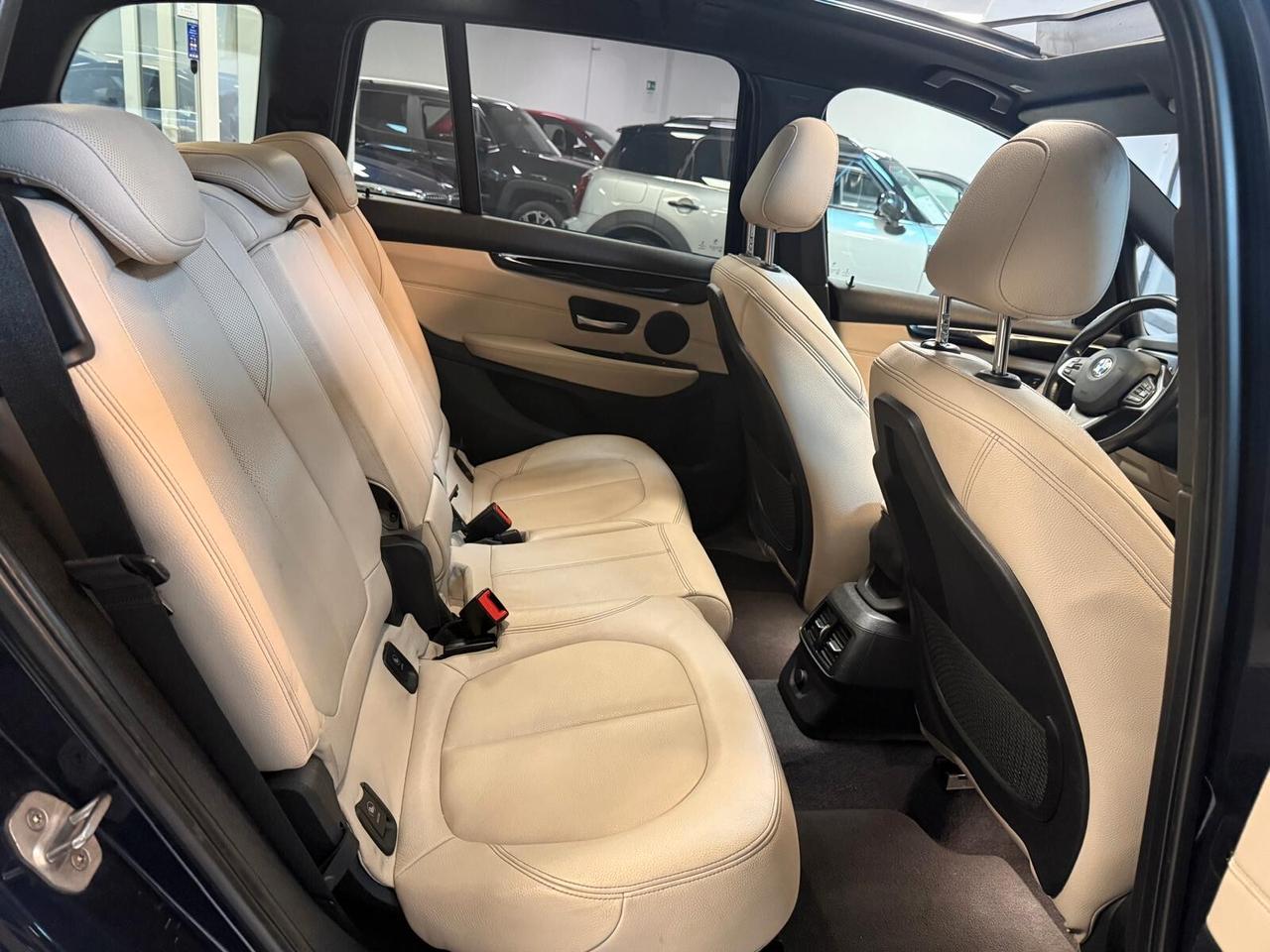 Bmw 2er Active Tourer 218d Luxury