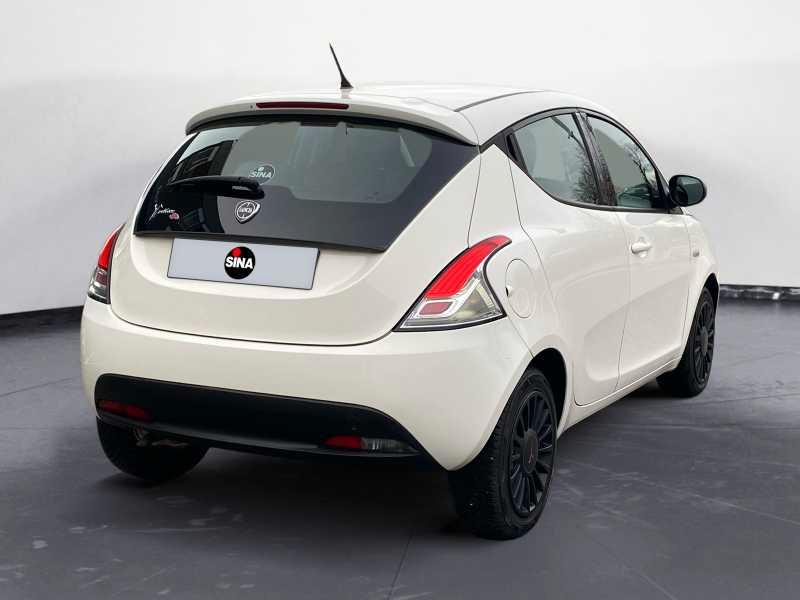 LANCIA Ypsilon 1.2 8v Gold 69cv