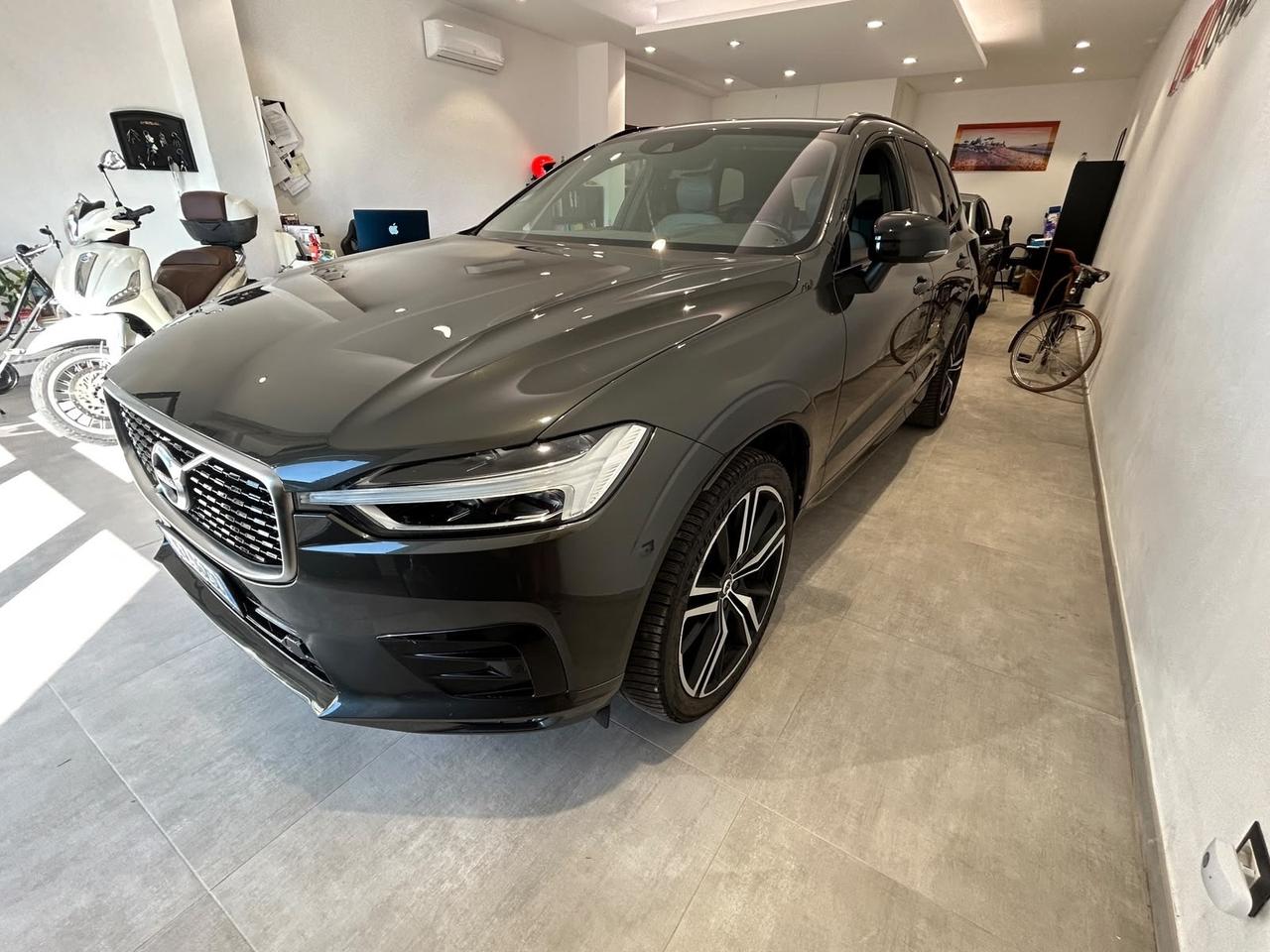 Volvo XC 60 XC60 D5 AWD Geartronic R-design