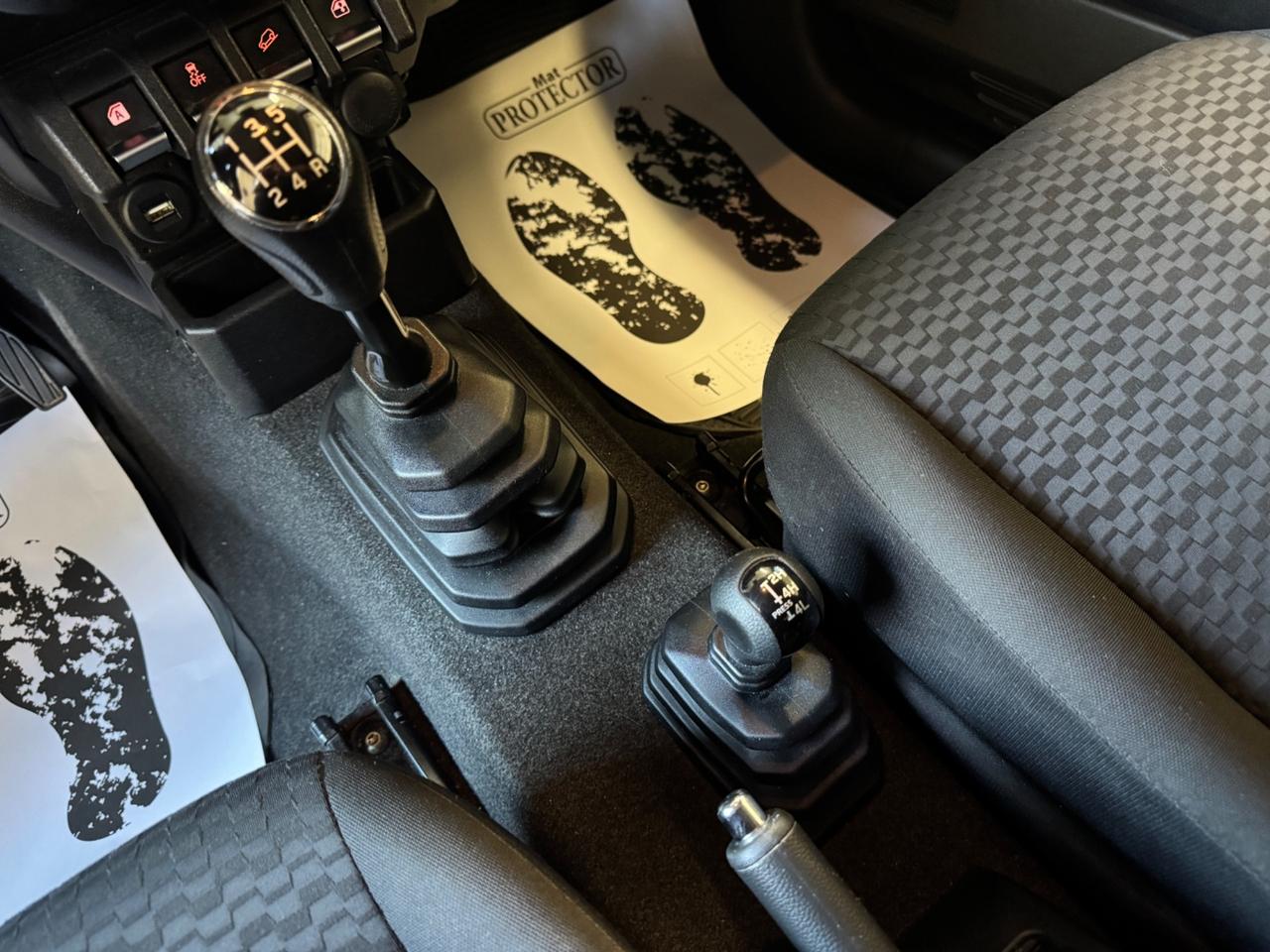 Suzuki Jimny TOP - FULL OPTIONAL - 4 POSTI VETTURA