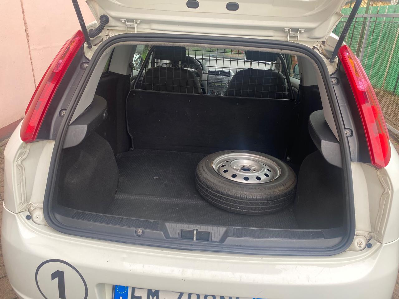 Fiat grande punto 1.3 diesel van neopatentati