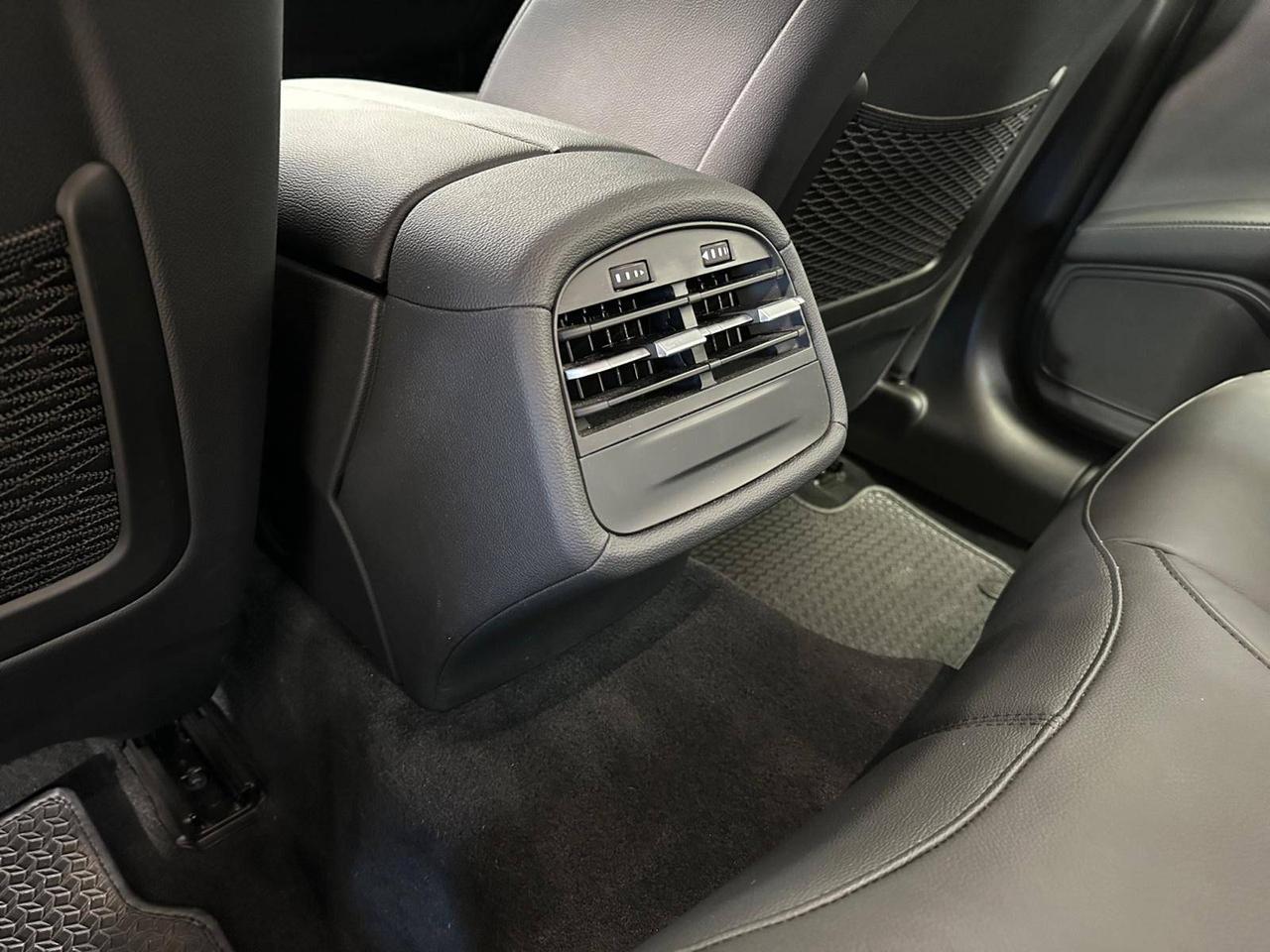 Maserati Ghibli Gransport 330cv