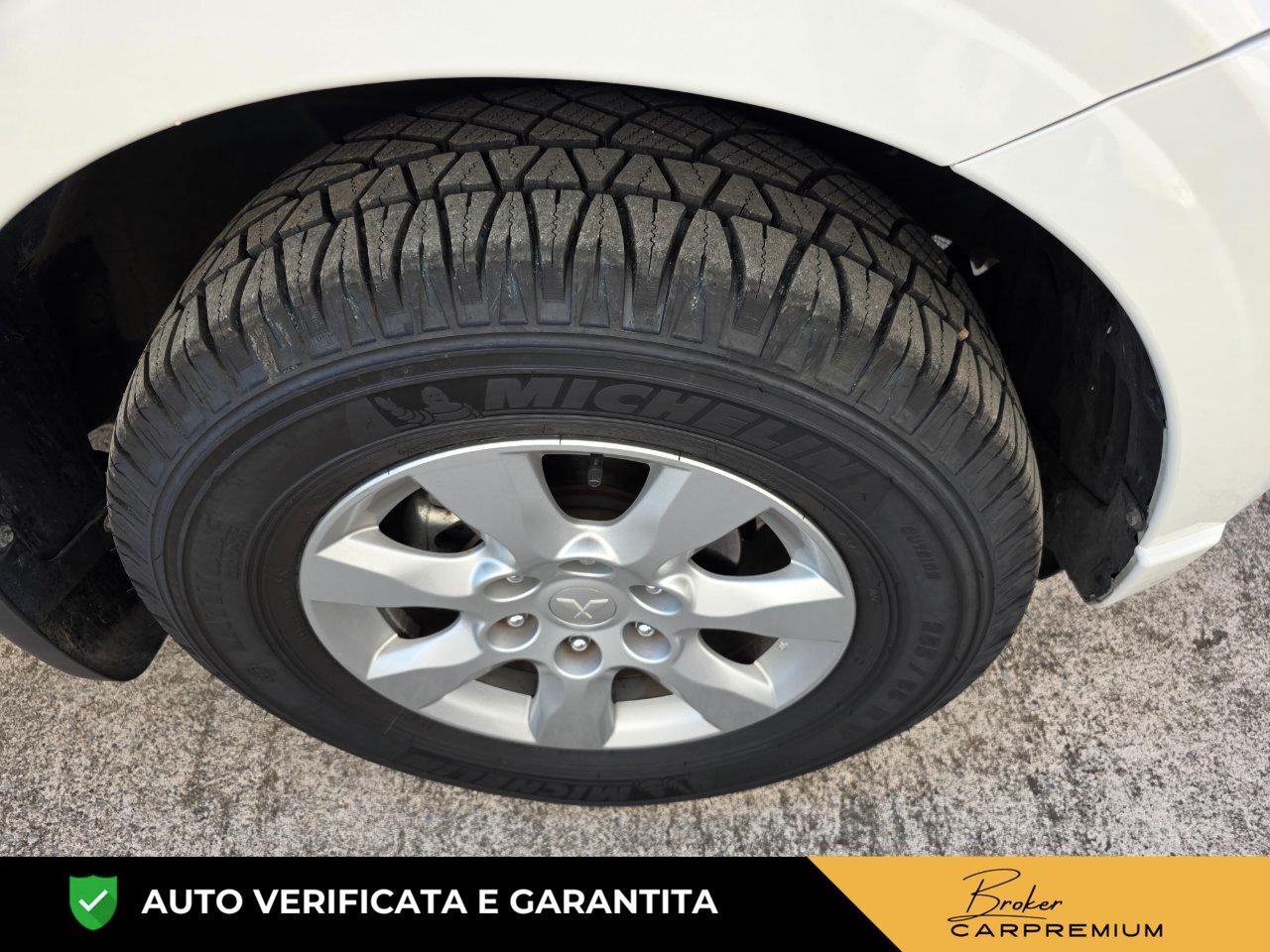 Mitsubishi Pajero 3 Porte Pajero 3.2 cr Intense 3p auto