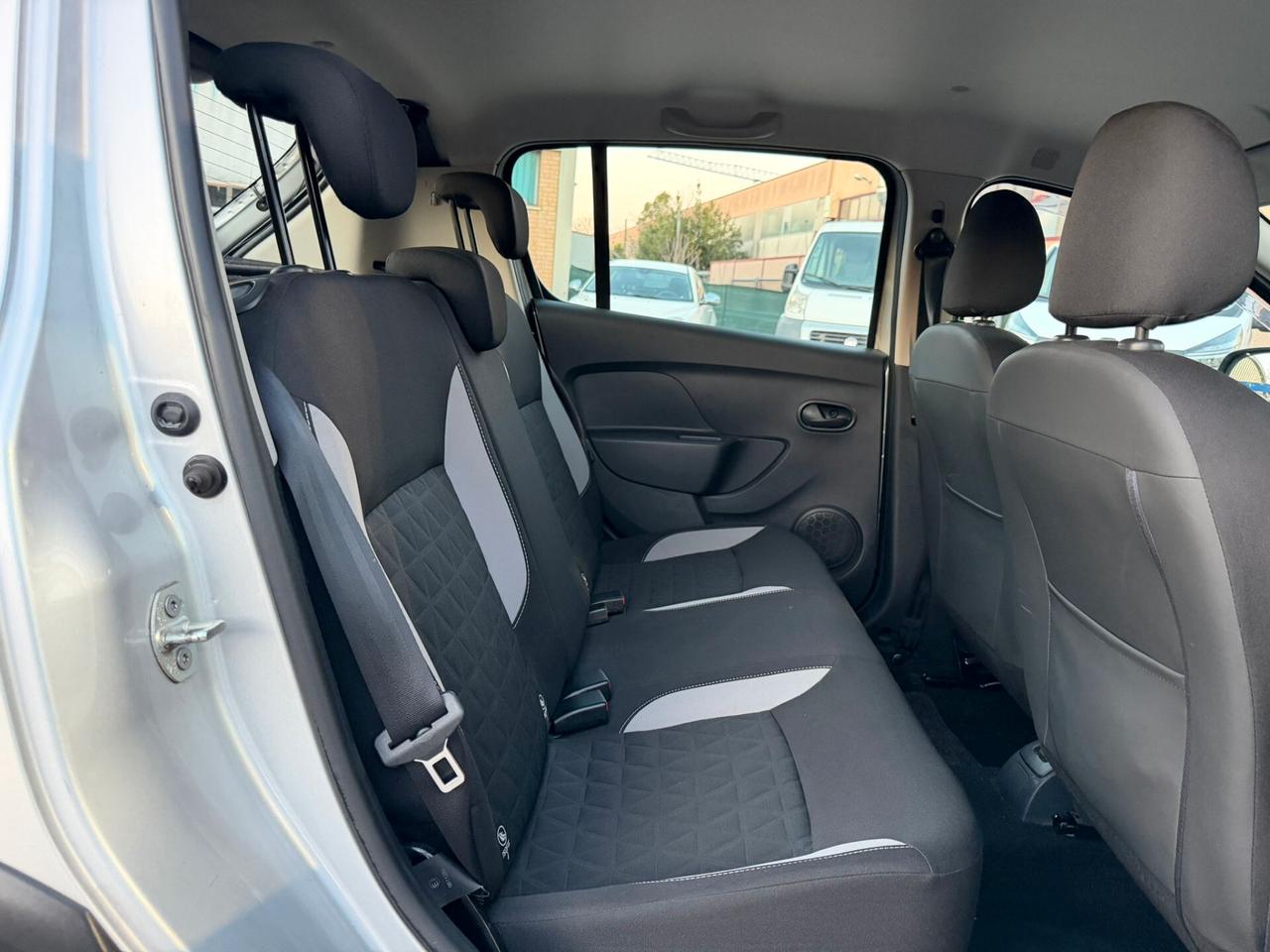 Dacia Sandero 0.9 TCe 90CV Lauréate Solo 64000 KM