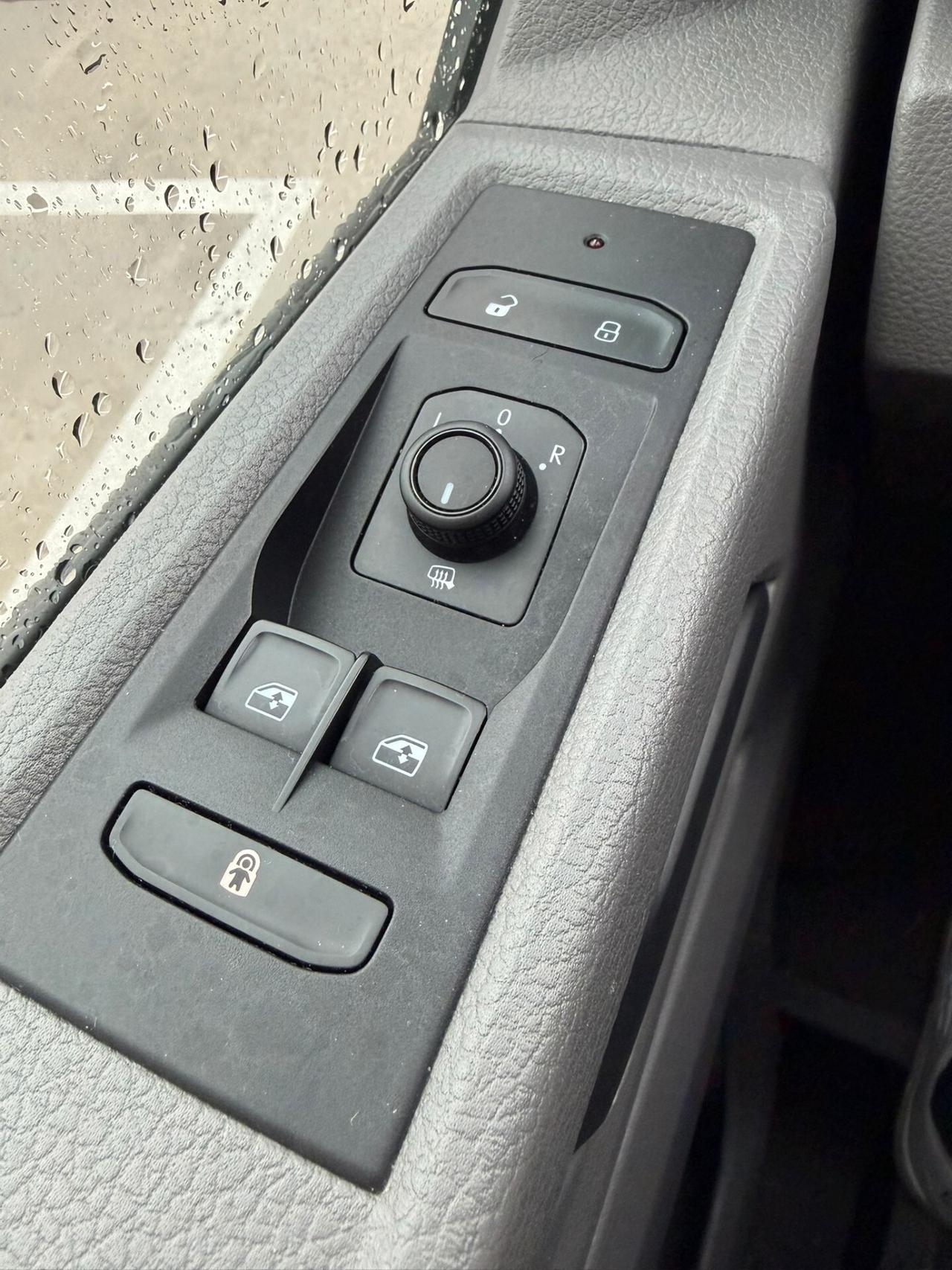 Volkswagen Transporter 2.0 TDI 150CV DSG PC Kombi Business