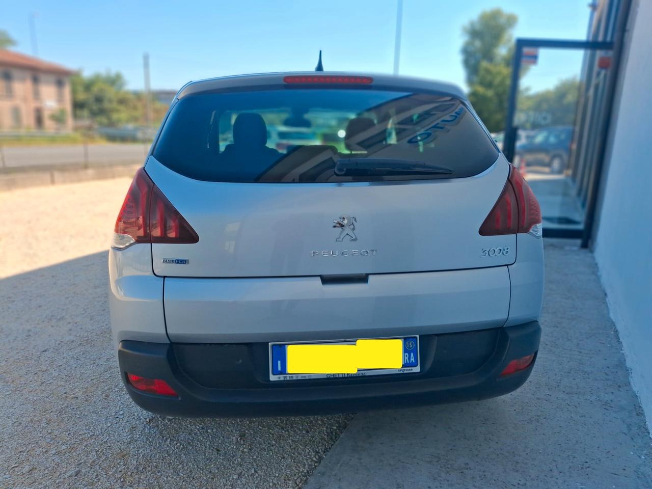 Peugeot 3008 , 1.6HDi Allure