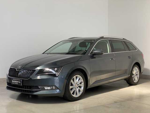 SKODA Superb 2.0 TDI 150 CV SCR DSG Wagon Executive