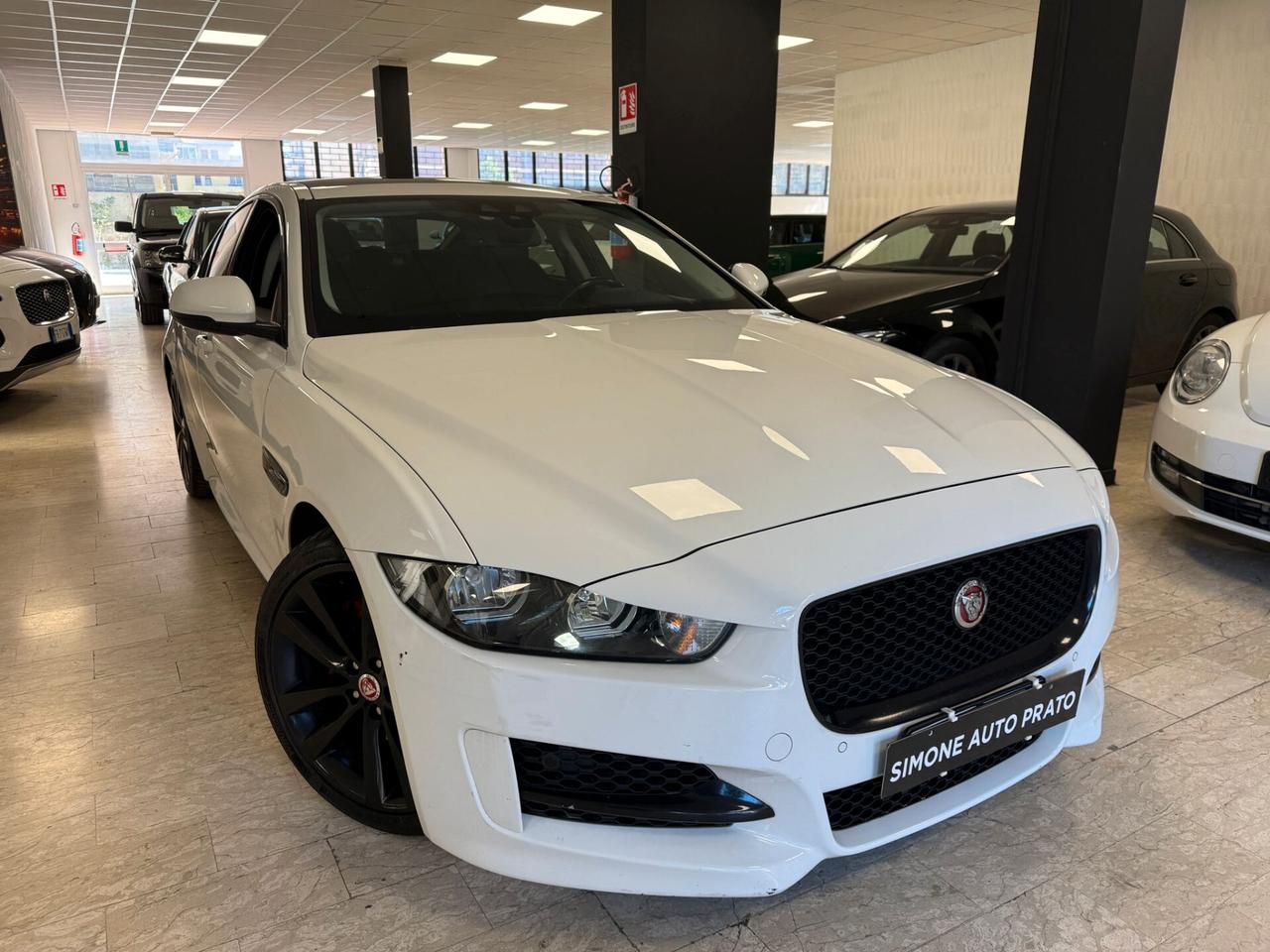 Jaguar XE 2.0 D Turbo 180CV Portfolio