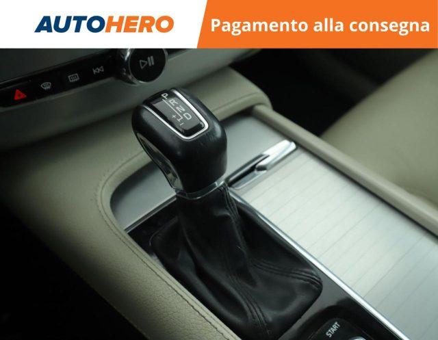 VOLVO XC90 D5 AWD Geartronic 7 posti Momentum
