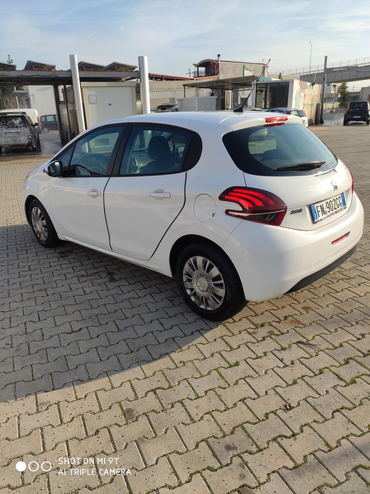 Peugeot 208 PureTech 82 5p. GPL Active