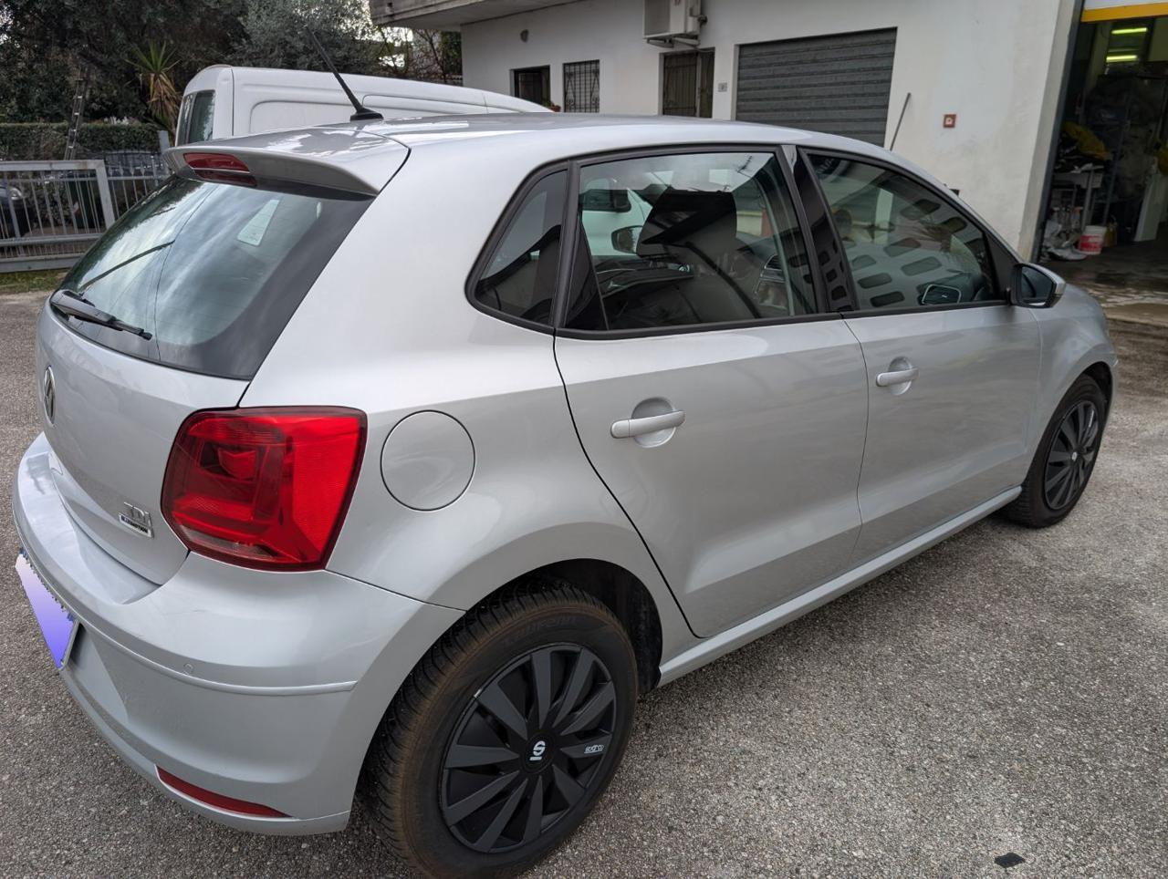 Volkswagen Polo 1.4 Tdi 5 P. Neopatentati Diesel Euro 6 Comfortline 75cv