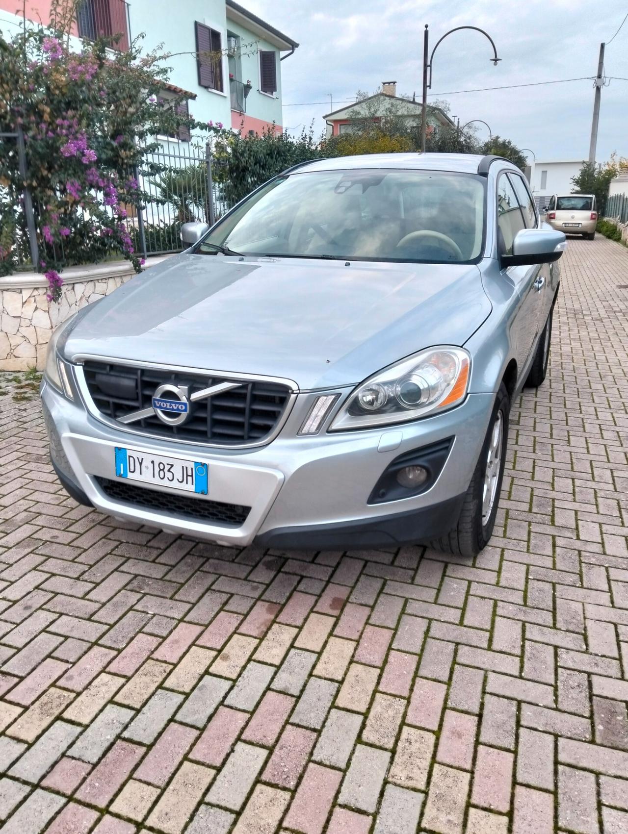 Volvo XC 60 XC60 D5 AWD Kinetic