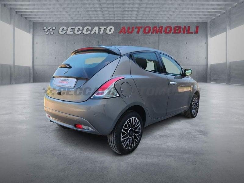 Lancia Ypsilon Ypsilon 1.0 firefly hybrid Platino s&s 70cv