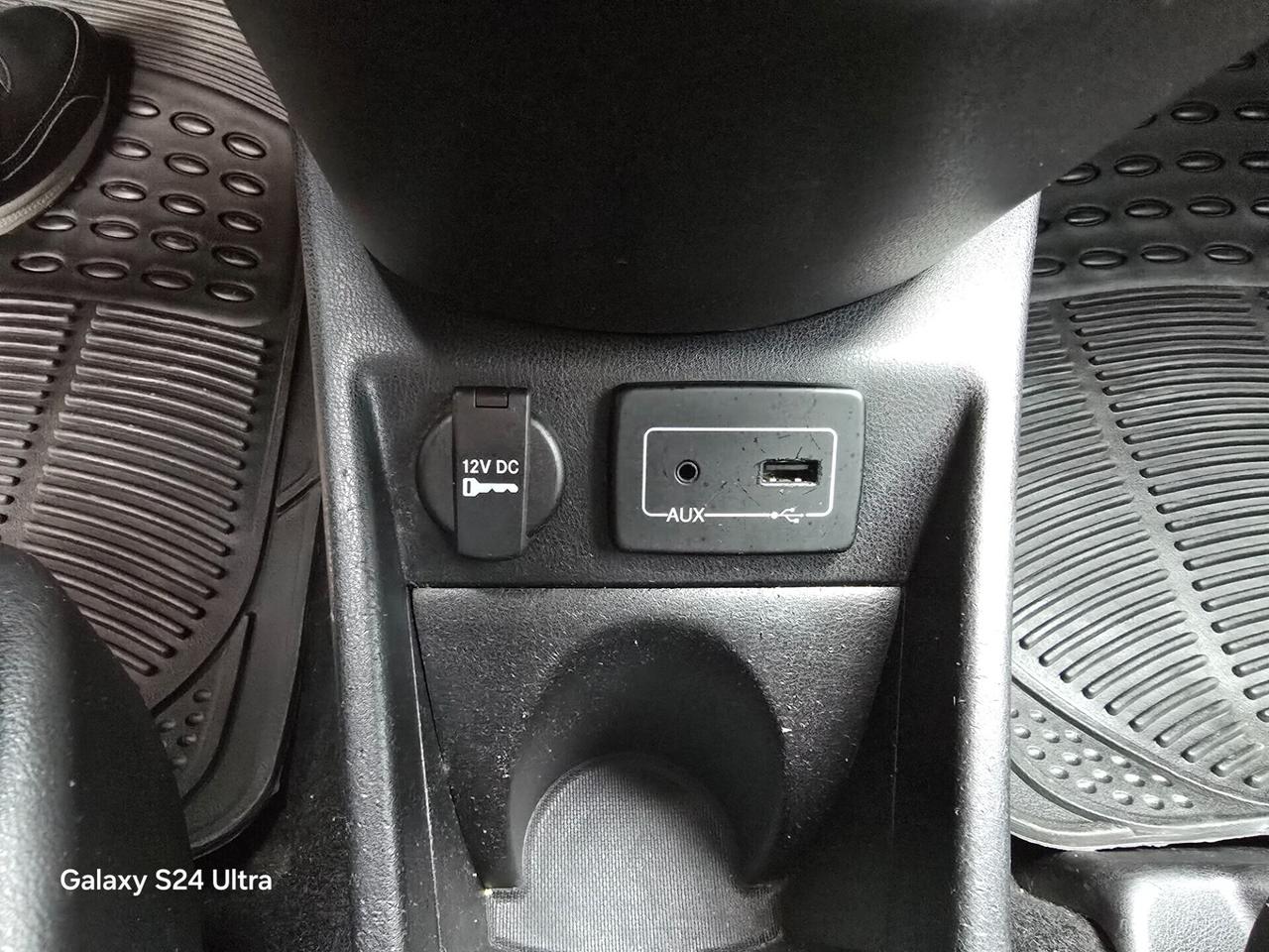 Lancia Ypsilon 1.3 MJT 16V 95 CV 5 porte S&S Silver