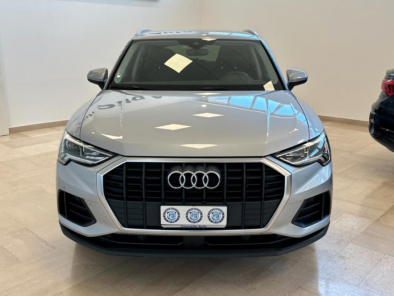 Audi Q3 35 2.0 tdi Business S-tronic