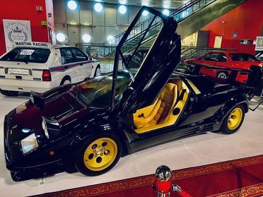 Lamborghini Countach 5.2 quattrovalvole LP