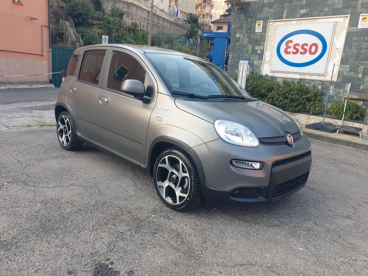 Fiat Panda 1.0 FireFly S&S Hybrid Sport grigio opaco
