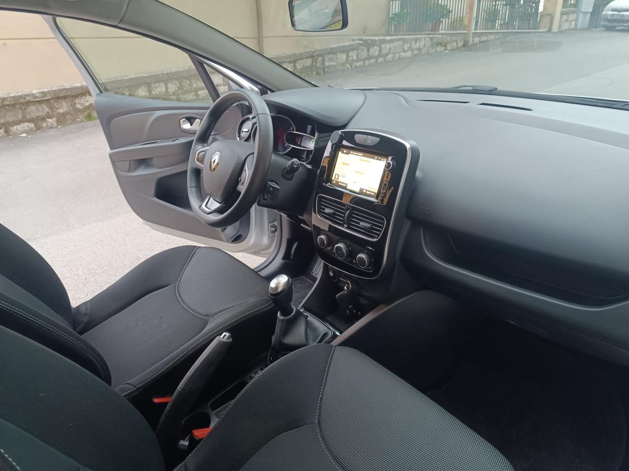 Renault Clio dCi 8V 75 CV 5 porte Moschino Intens