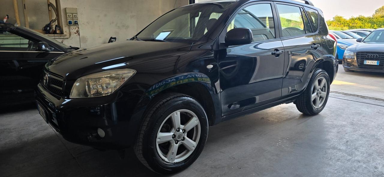 Toyota RAV 4 RAV4 Crossover 2.2 D-4D 150 CV DPF Luxury