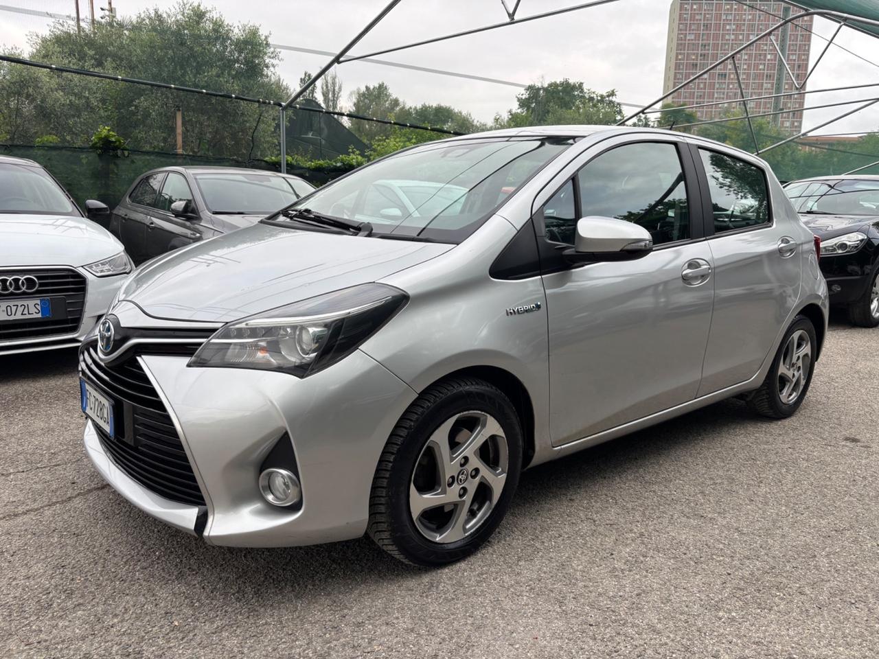 Toyota Yaris 1.5 Hybrid 5 porte Style OK NEOPATENTATI