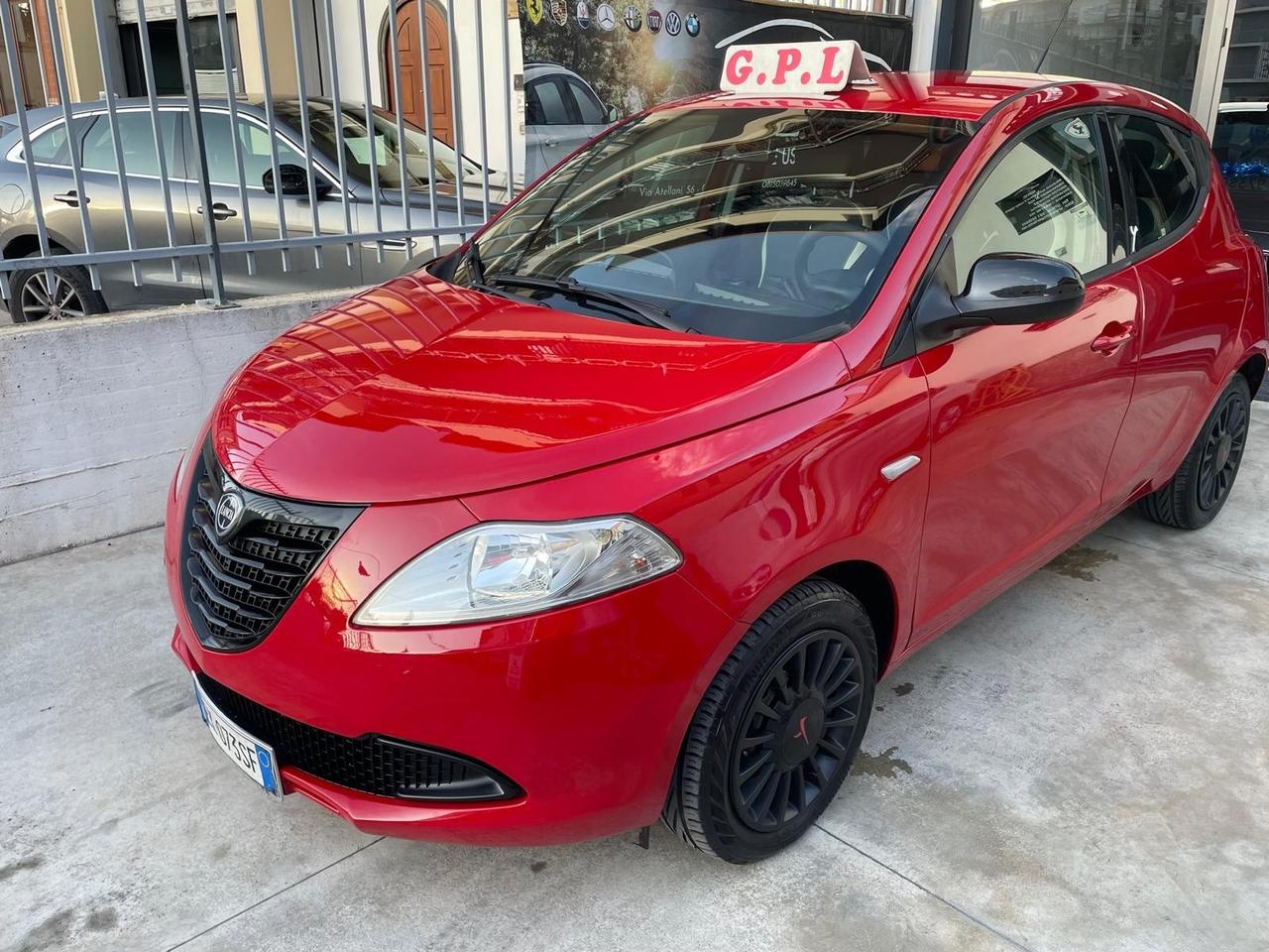 Lancia Ypsilon 1.2 69 CV 5 porte GPL Ecochic Elefantino