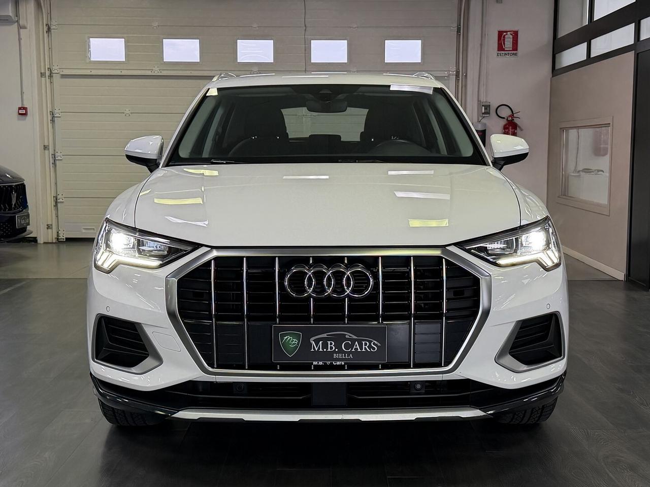 Audi Q3 35 2.0 tdi Business s-tronic