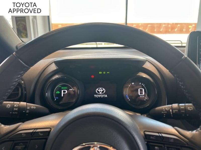 Toyota Yaris 1.5 HYBRID LOUNGE