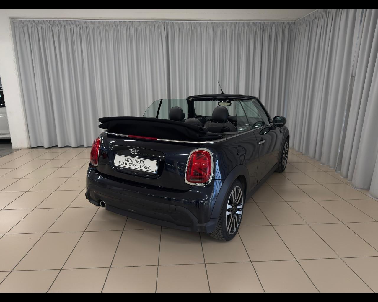 MINI Mini Cabrio (F57) - Mini 1.5 Cooper Classic Cabrio