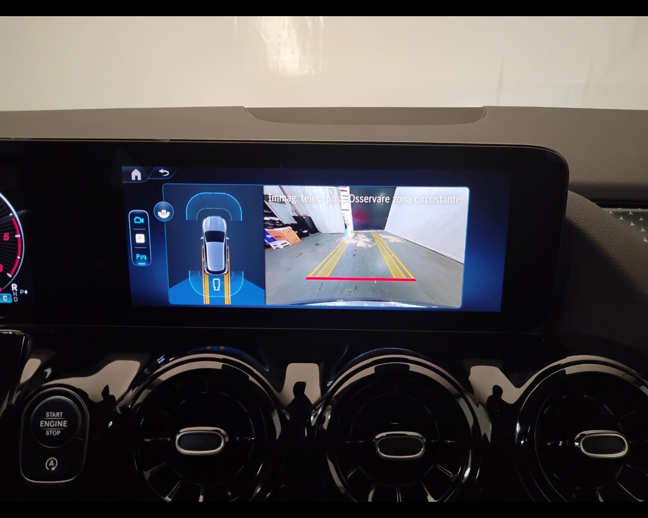 Mercedes-Benz GLA-H247 2023 - GLA 180 d Advanced auto