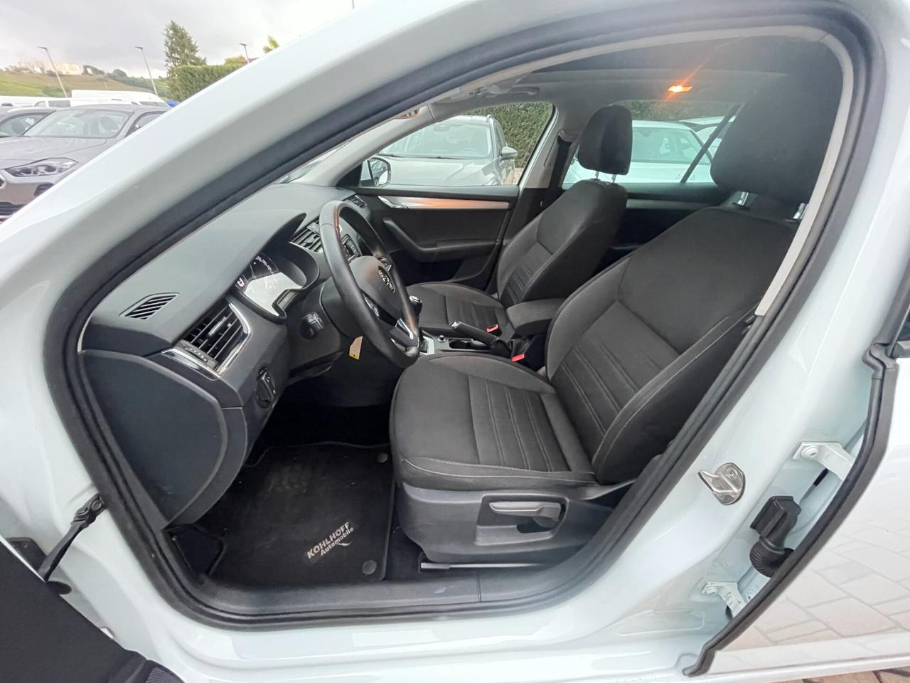 Skoda Octavia 1.4 TSI DSG Wagon Ambition G-Tec