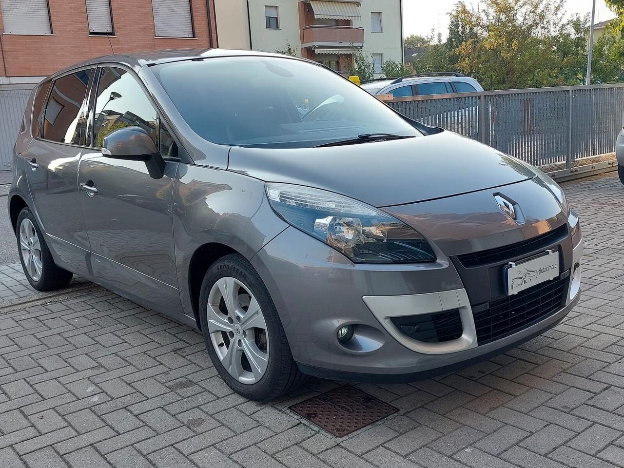 Renault Scenic Scénic X-Mod 1.5 dCi 110CV Luxe