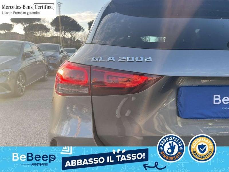 Mercedes-Benz GLA 200 D PREMIUM AUTO